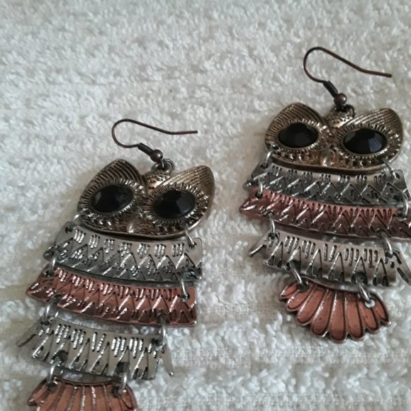 Vintage BOHO Dangling Owl Earrings - Picture 4 of 4